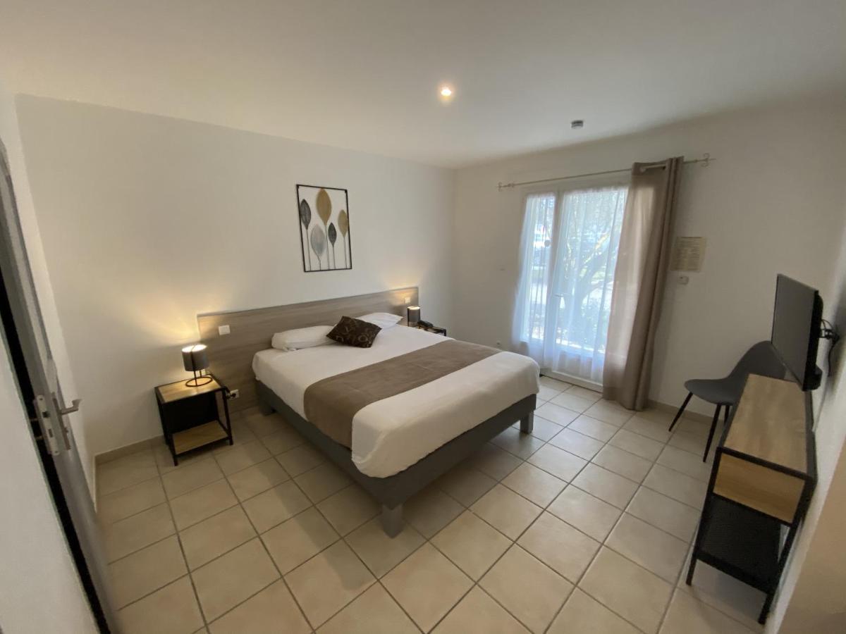 Logis Hotel L'Oliveraie Cognac Bagian luar foto