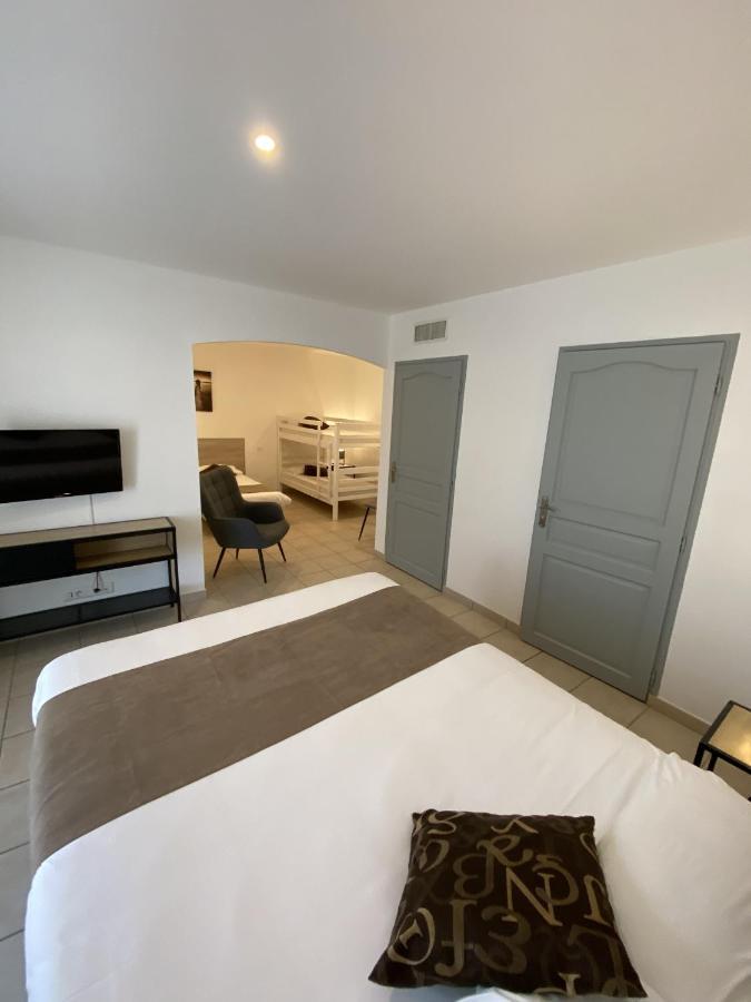 Logis Hotel L'Oliveraie Cognac Bagian luar foto