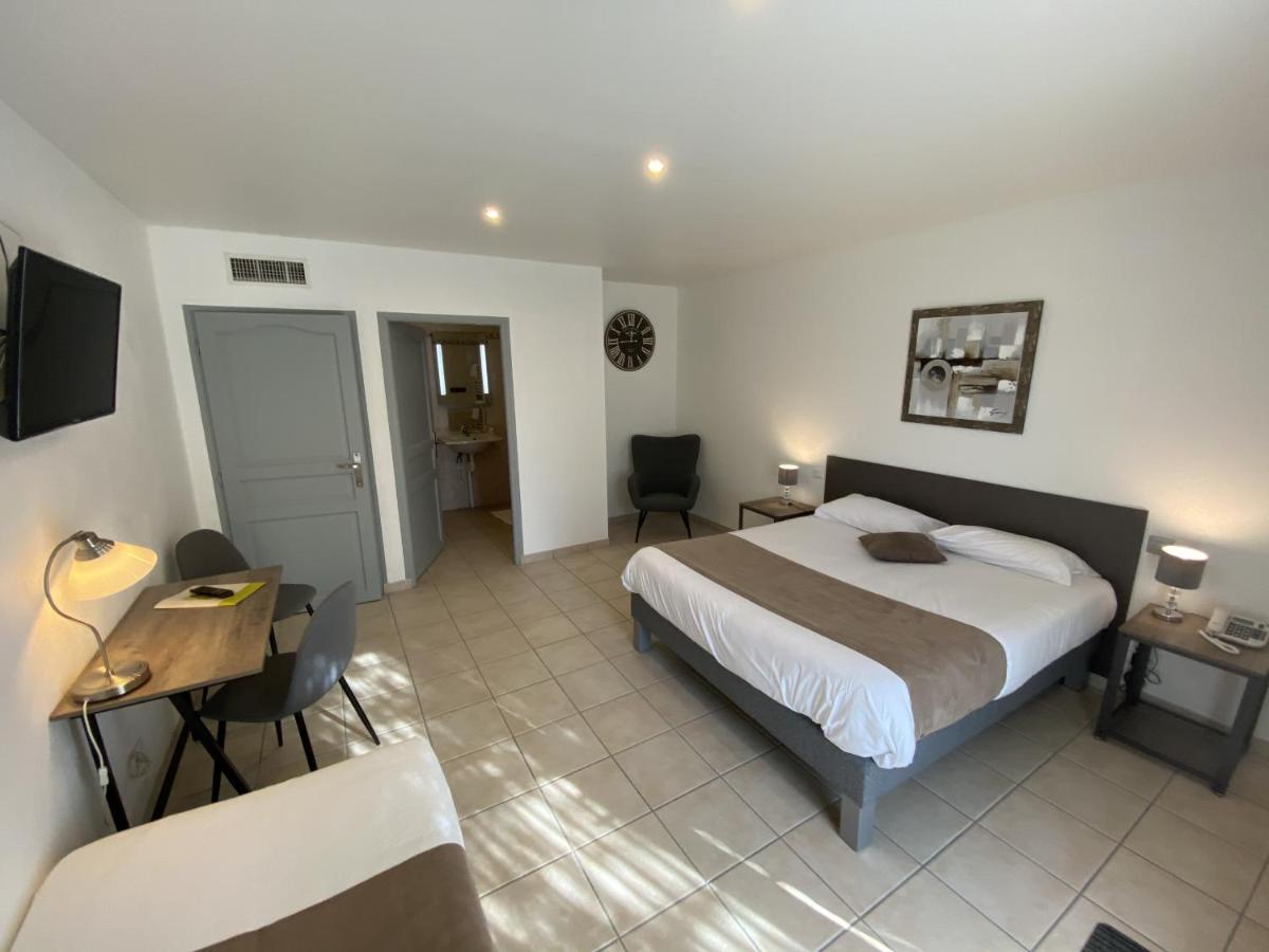 Logis Hotel L'Oliveraie Cognac Bagian luar foto