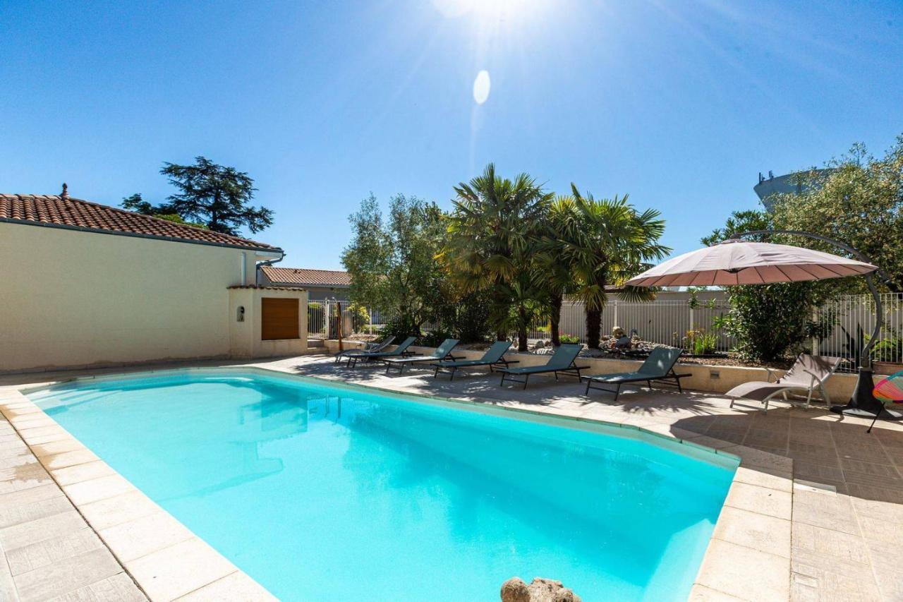 Logis Hotel L'Oliveraie Cognac Bagian luar foto