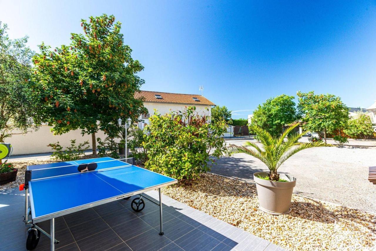 Logis Hotel L'Oliveraie Cognac Bagian luar foto