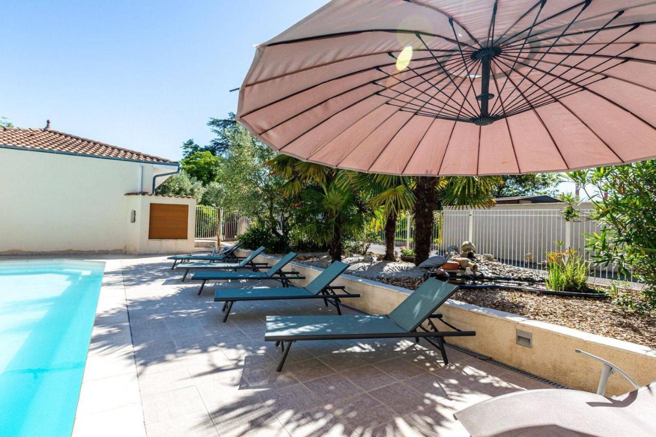 Logis Hotel L'Oliveraie Cognac Bagian luar foto
