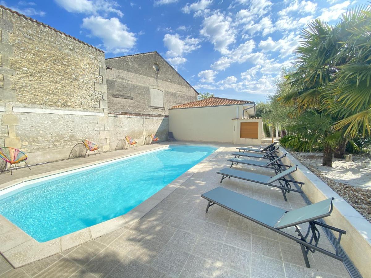 Logis Hotel L'Oliveraie Cognac Bagian luar foto