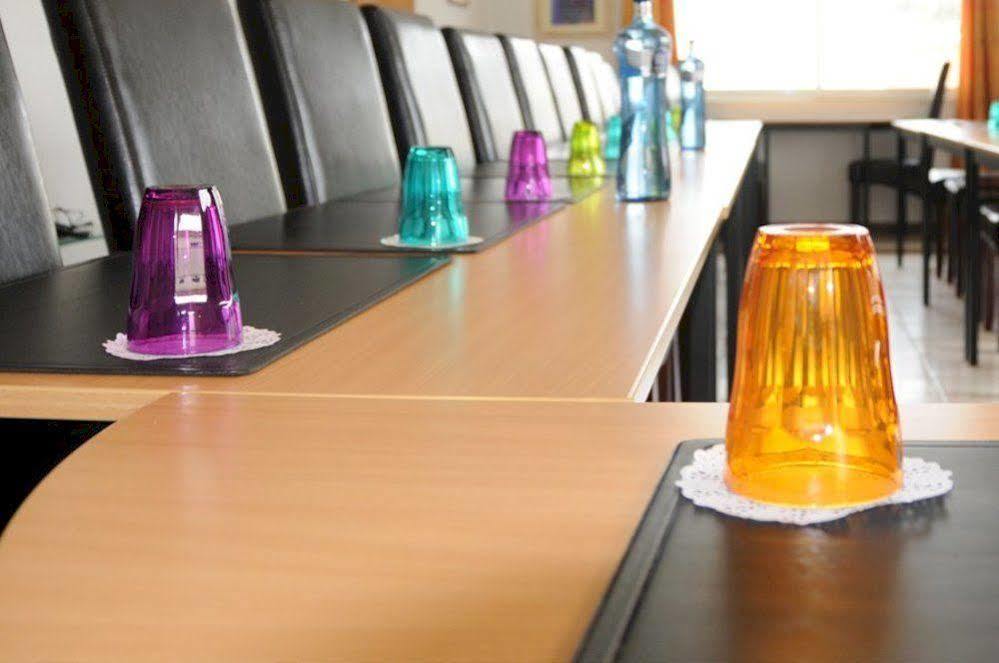 Logis Hotel L'Oliveraie Cognac Bagian luar foto